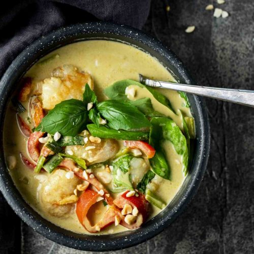 Easy thai store green prawn curry