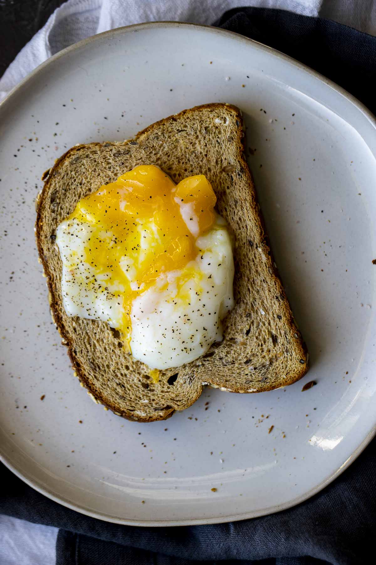 How to Poach an Egg - Tastes Better From Scratch