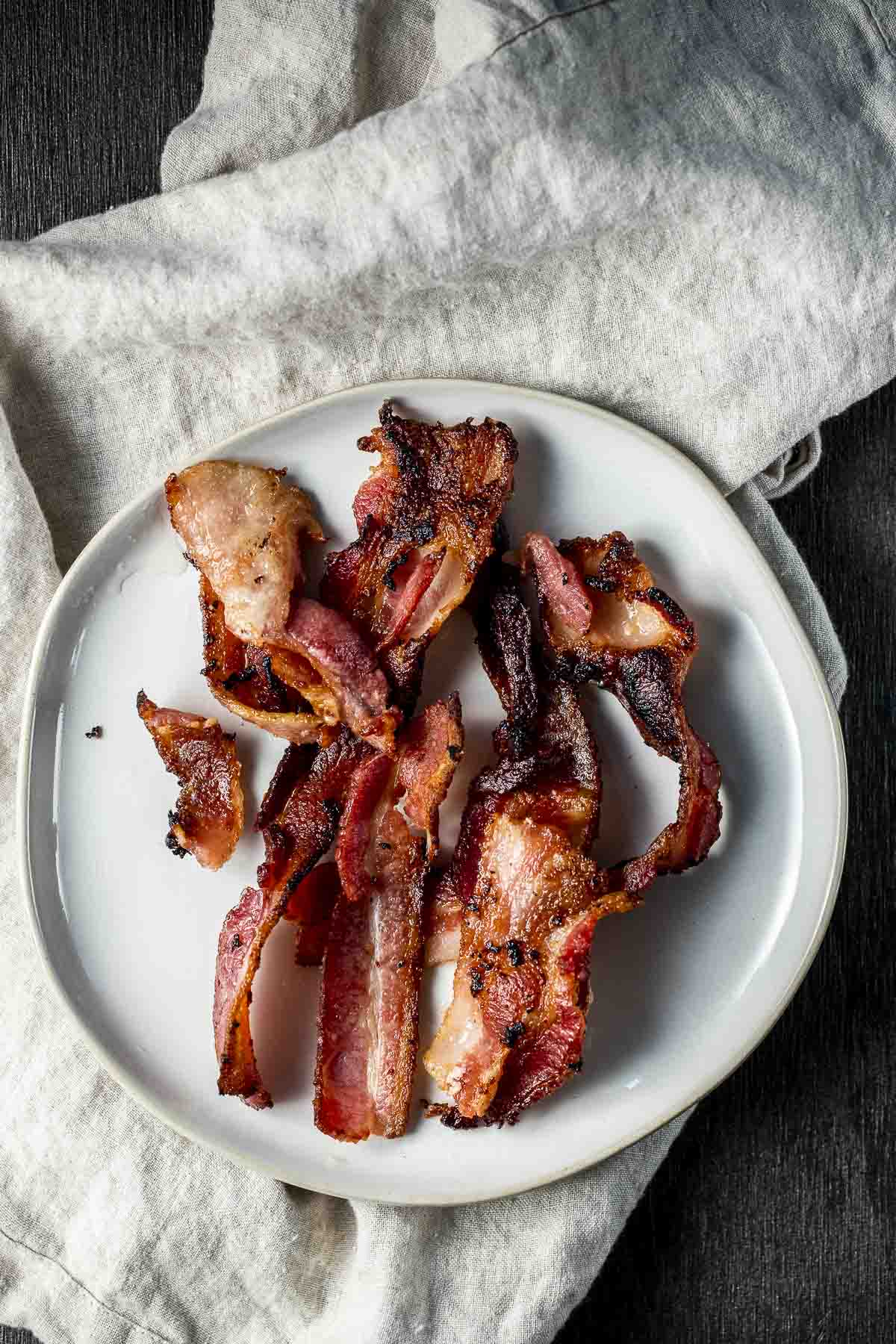 https://www.wenthere8this.com/wp-content/uploads/2022/03/sous-vide-bacon-4.jpg